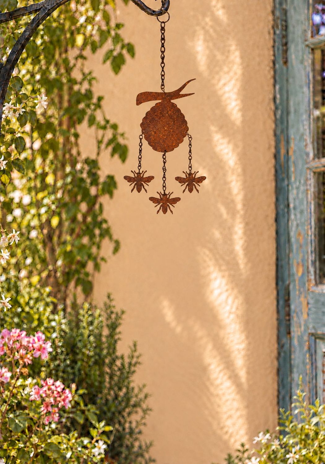Beehive Breeze Dancer